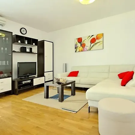 L L Sikici By Istrialux *