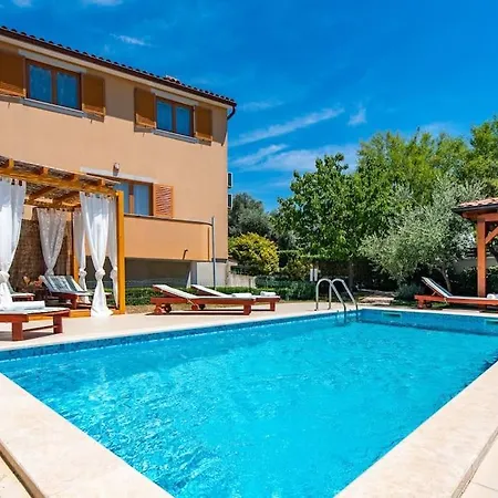 L L Sikici By Istrialux Villa Pola