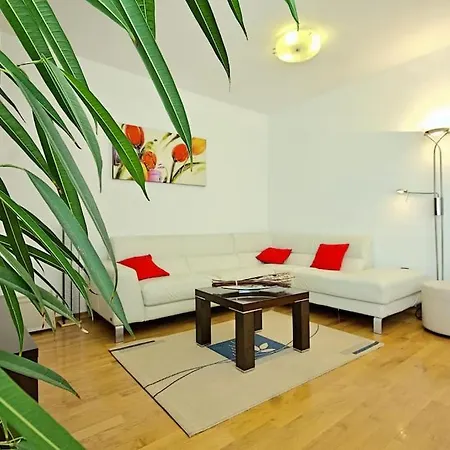 Villa L L Sikici By Istrialux Pula