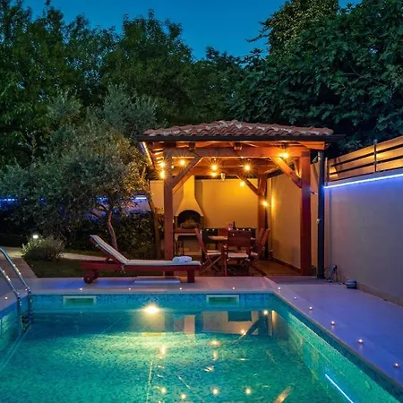 L L Sikici By Istrialux *