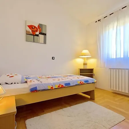 L L Sikici By Istrialux *