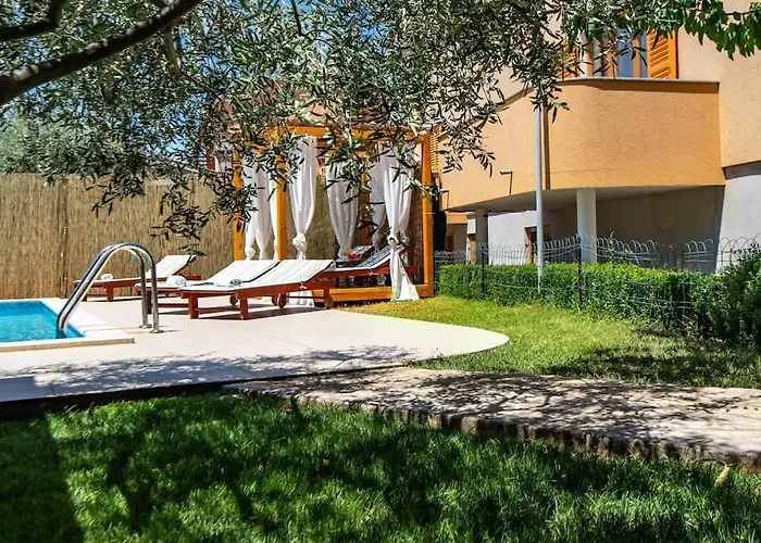 Willa L L Sikici By Istrialux