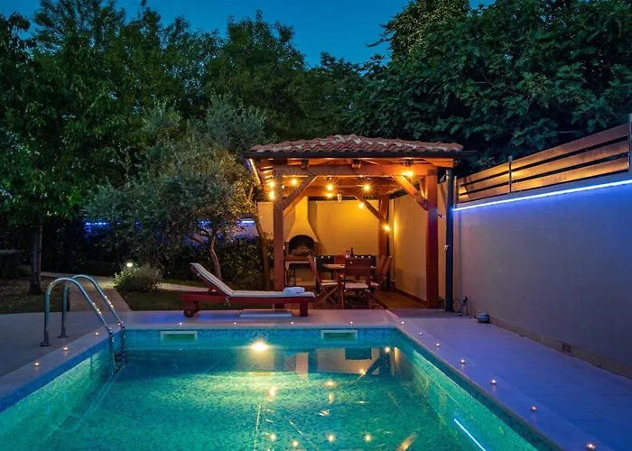 L L Sikici By Istrialux *