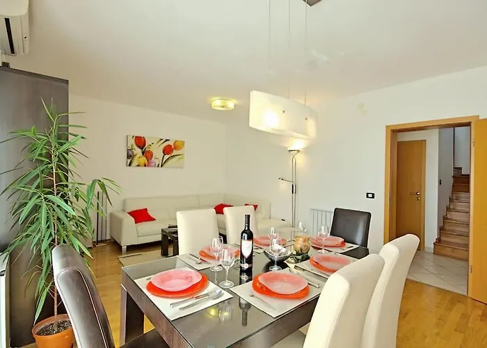 Willa L L Sikici By Istrialux Pula