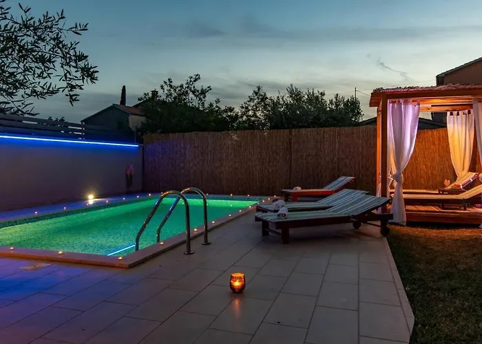 Willa L L Sikici By Istrialux