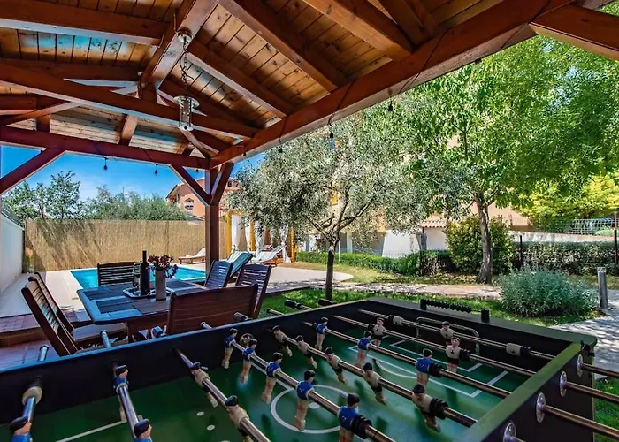 L L Sikici By Istrialux Vila Pula