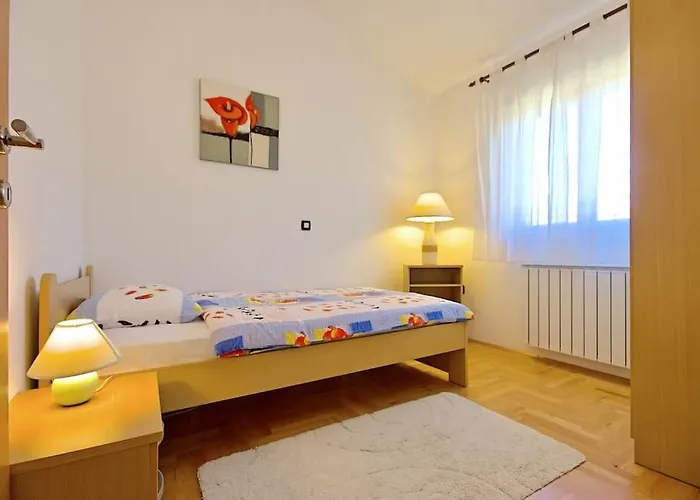 L L Sikici By Istrialux *