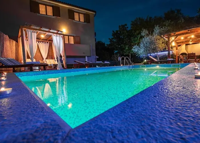 L L Sikici By Istrialux Vila